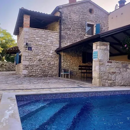 Holiday Houses Luan Poreč Extérieur photo