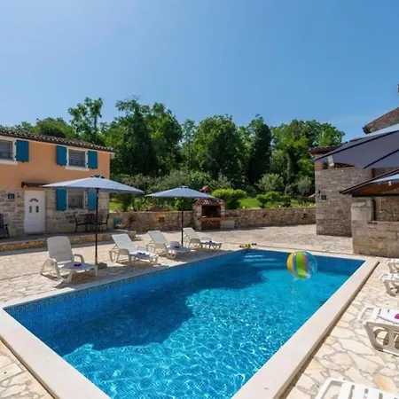 Holiday Houses Luan Poreč Extérieur photo