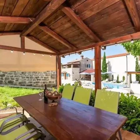 Holiday Houses Luan Poreč Extérieur photo